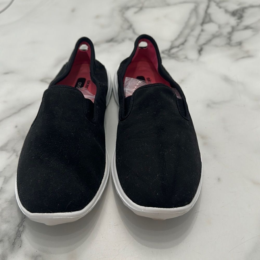 SKECHERS ON THE GO SLEEK SLIDE BLACK LOAFER SHOES WOMENS